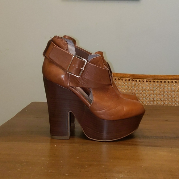 Topshop Platform Shoes - Picture 2 of 4